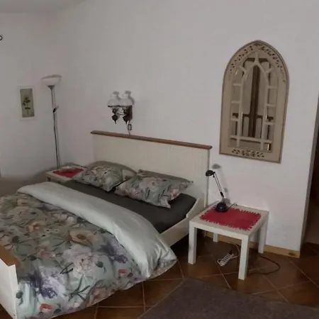 Santa Cristiana Couette-café